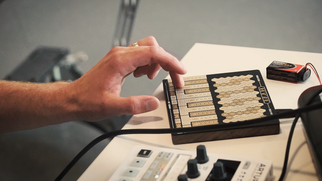 Hyve touch synth deals